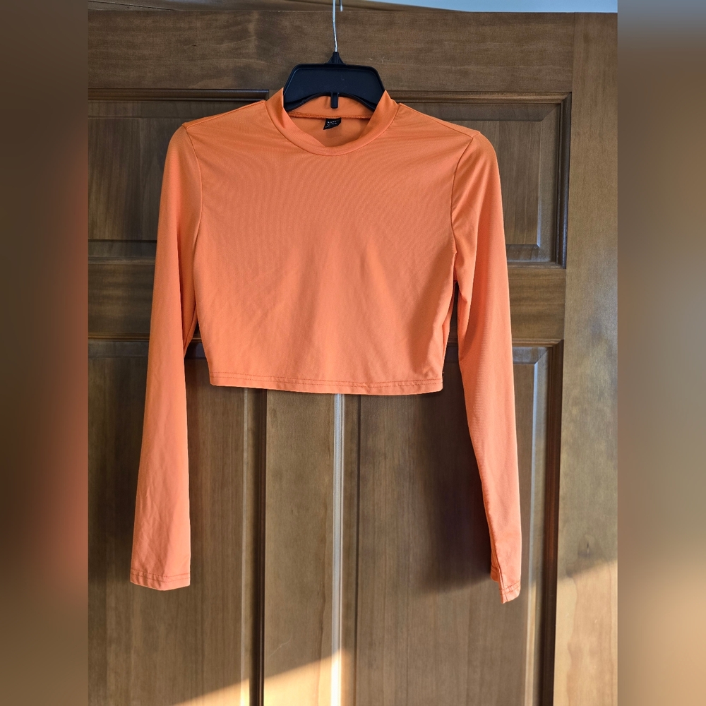 SHEIN Orange Long Sleeve Crop Top